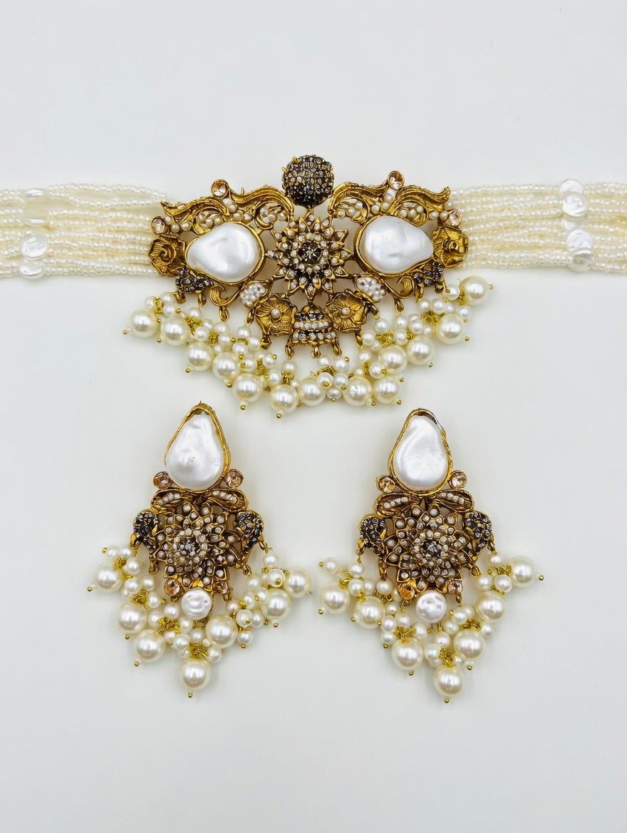 Luxury Baroque Pearl Choker Set with Matching Earrings