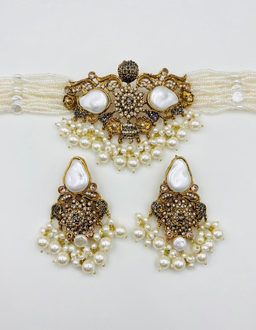 Luxury Baroque Pearl Choker Set with Matching Earrings